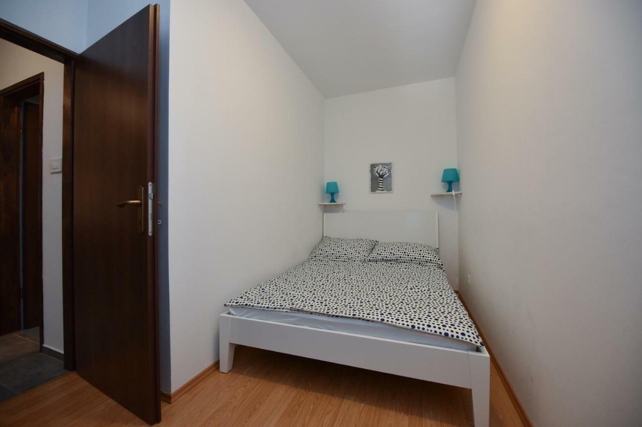 Apartments Enya Novalja Extérieur photo