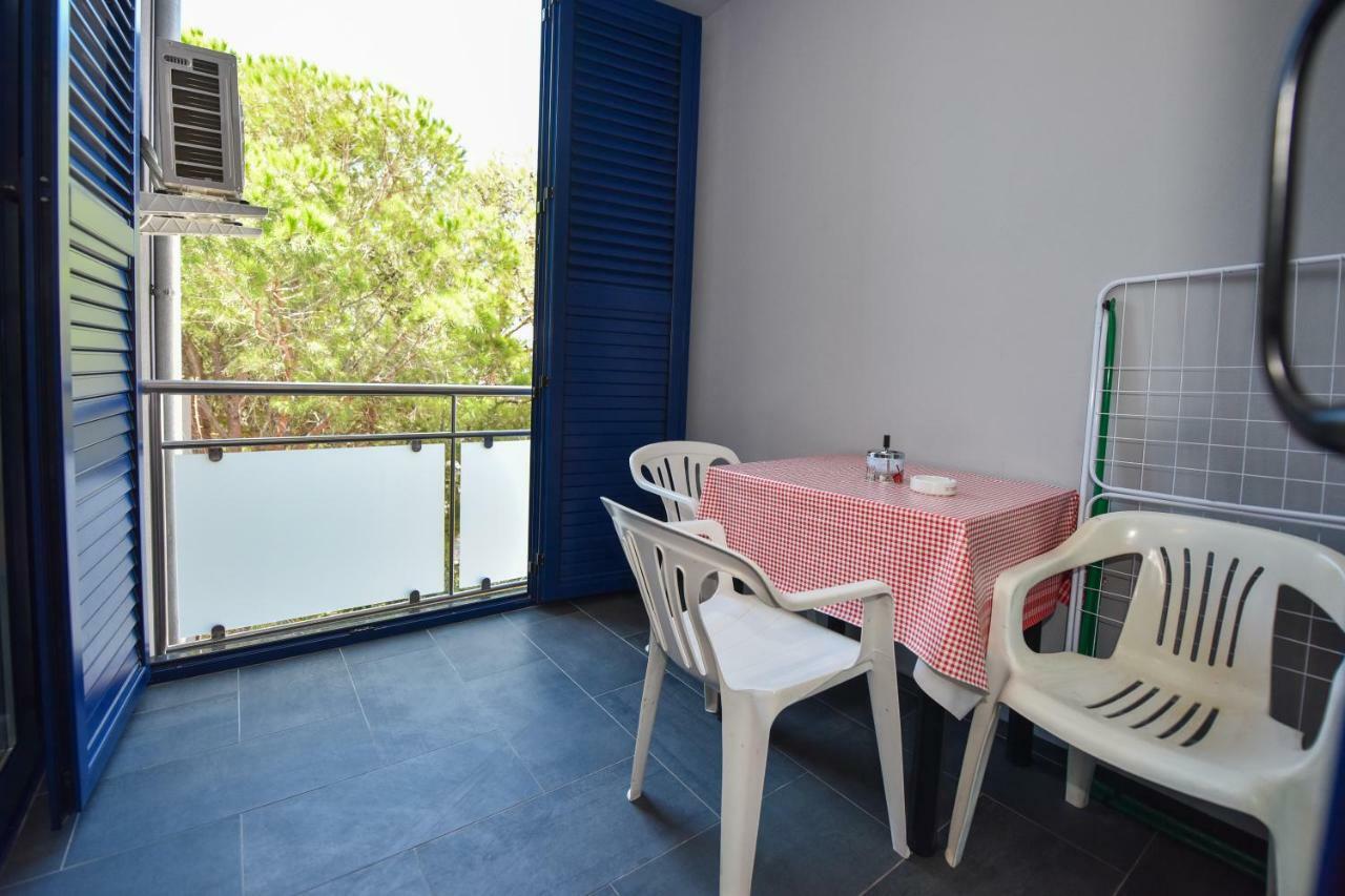 Apartments Enya Novalja Extérieur photo